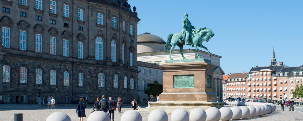 christiansborg.jpg